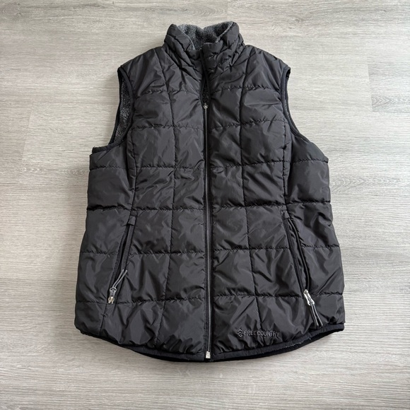 Free Country Jackets & Blazers - Free Country Women's Charcoal Puffer Vest